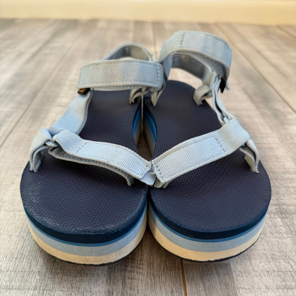 TEVA Flatform Sandals Size 7 Blue Strap Velcro Mulitcolor Platform Heel Comfort